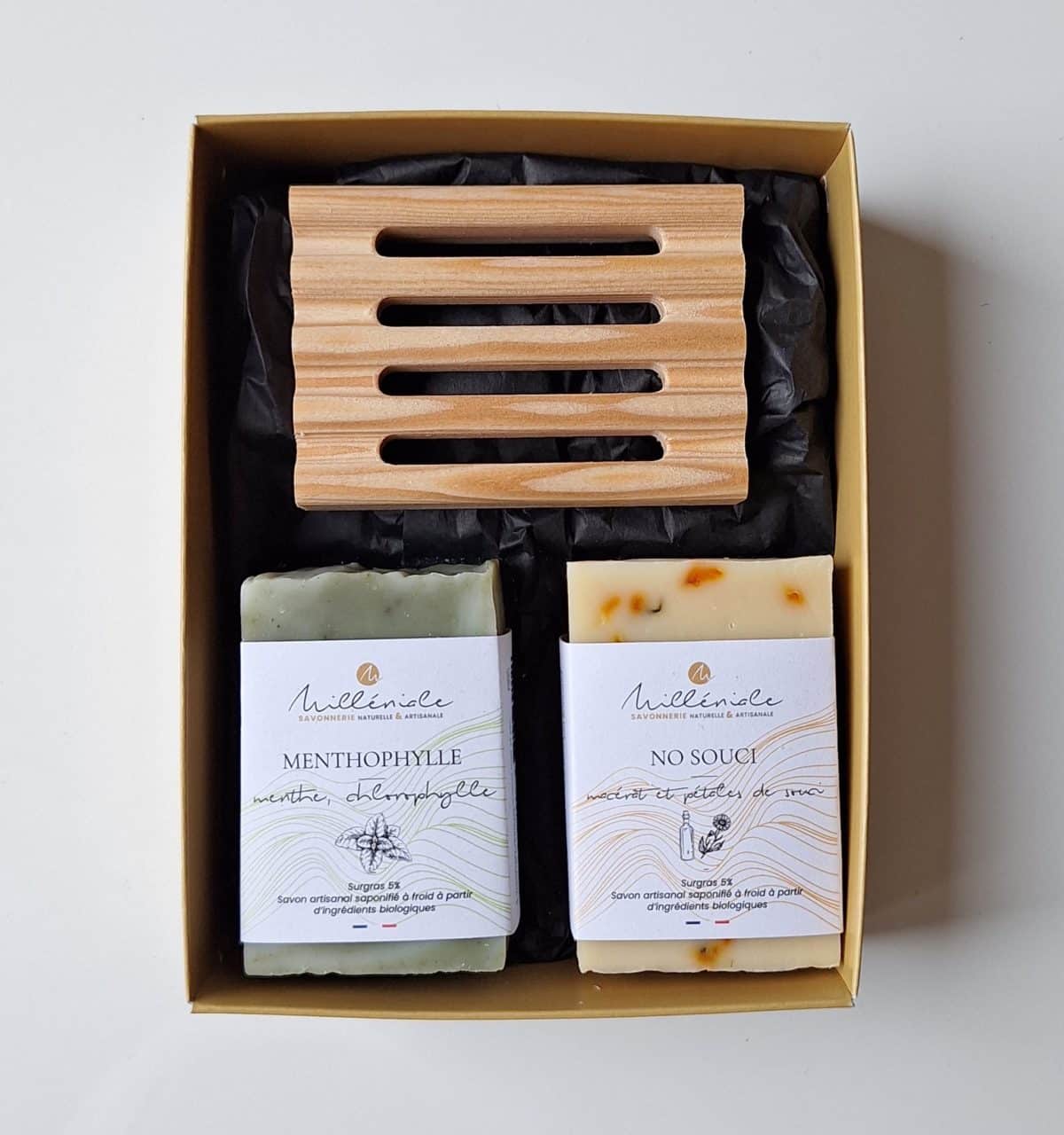 Coffret 2 savons + porte savon pin 2