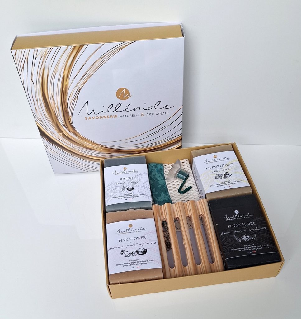 Coffret 4 savons + accessoires2 1