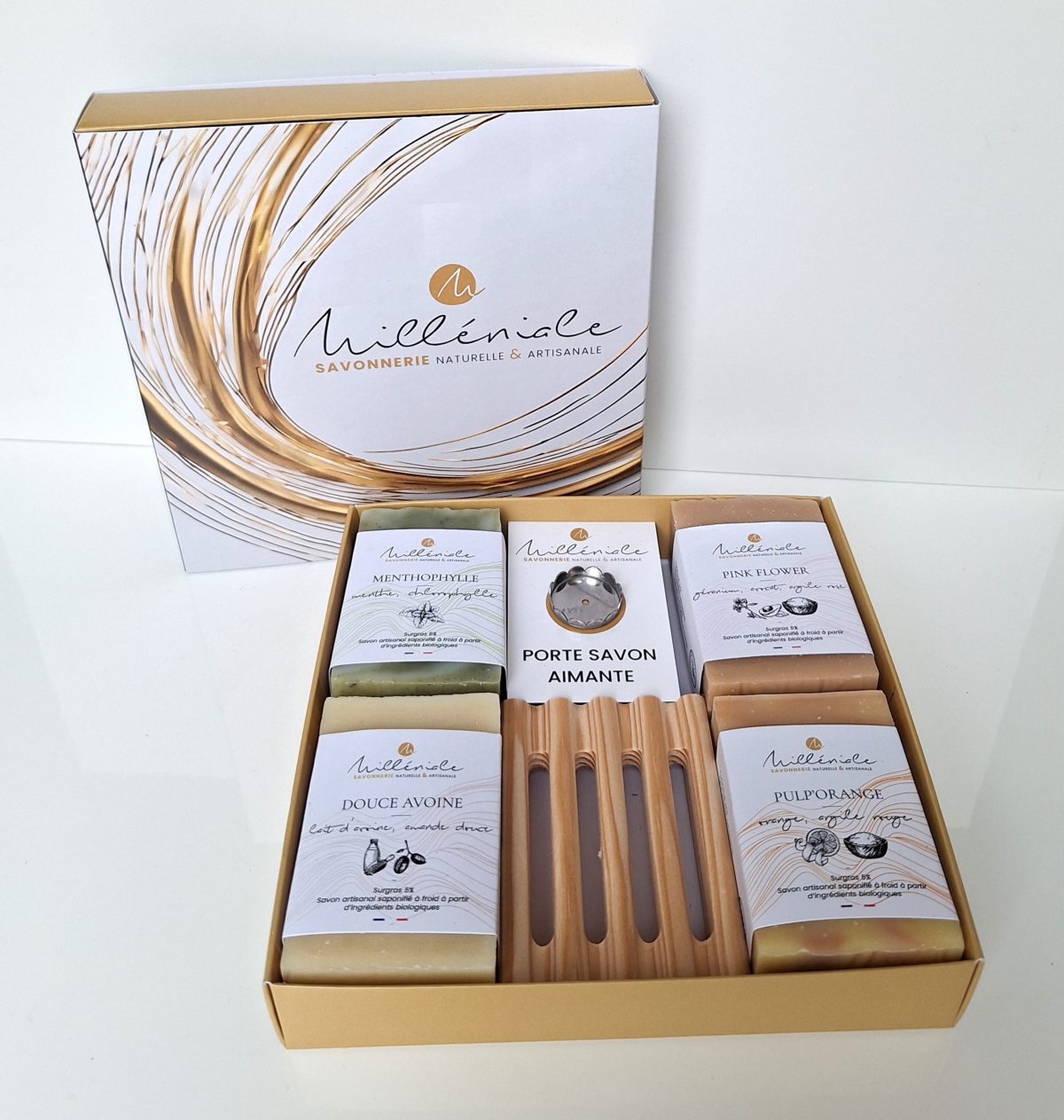 Coffret 4 savons + porte savon aimanté et pin 1