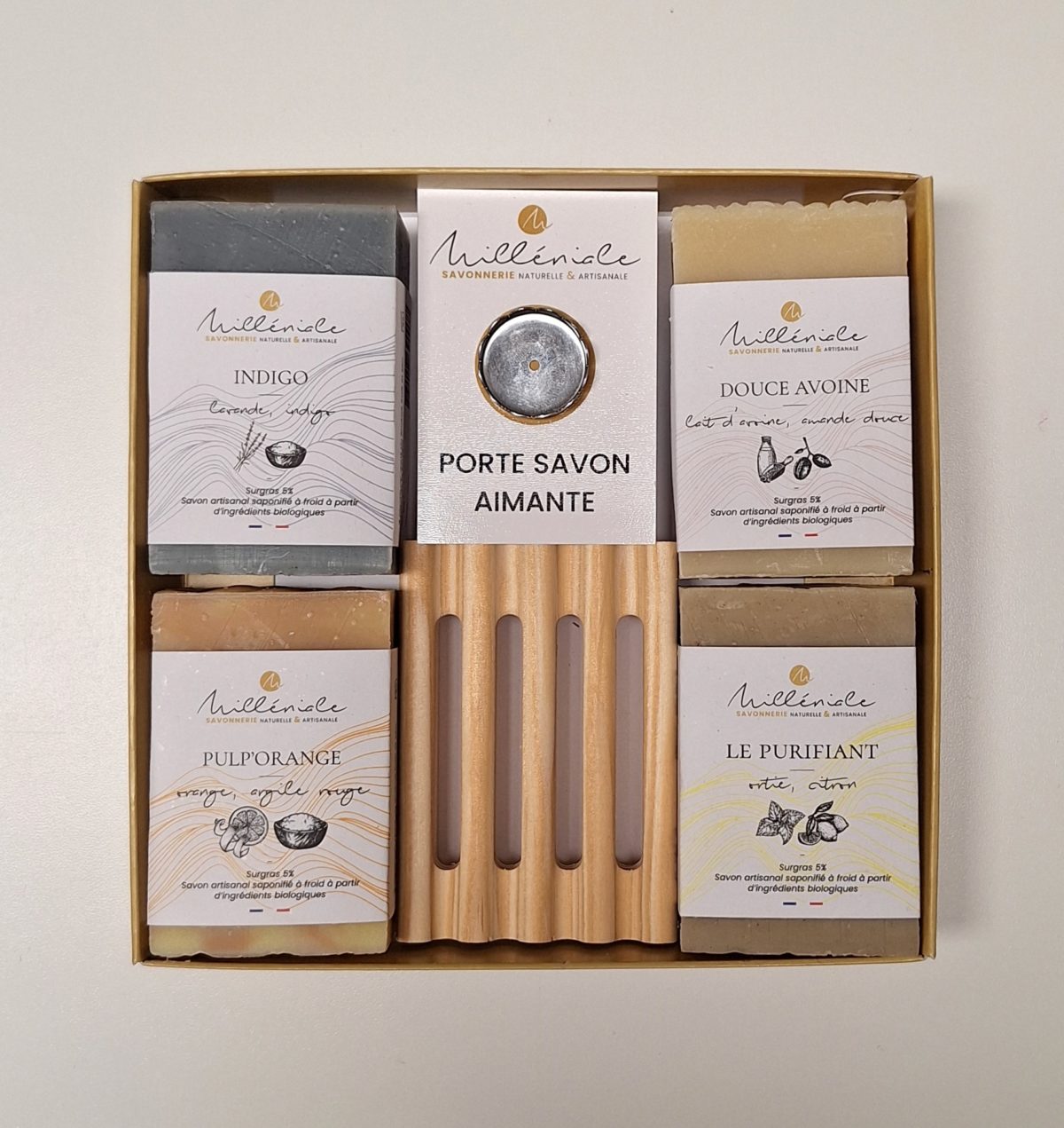 Coffret 4 savons + porte savon aimanté et pin 2