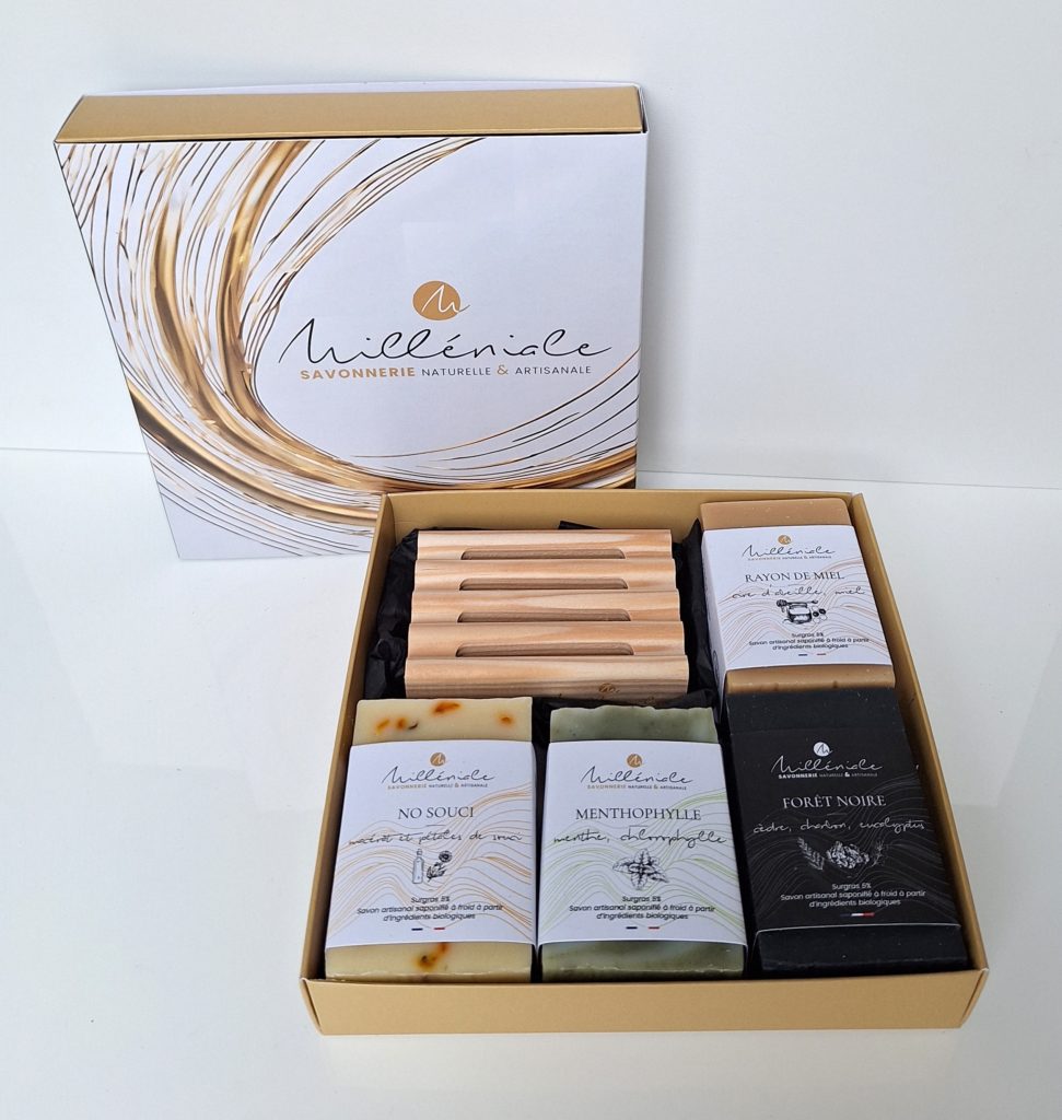 Coffret 4 savons + porte savon pin 1